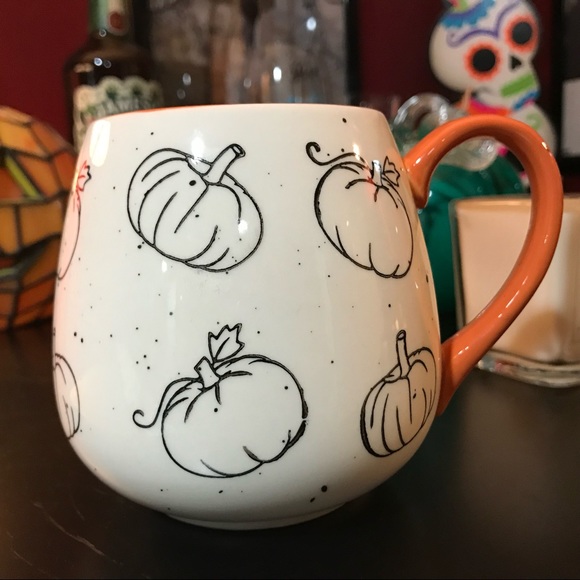 Brand new Meritage Pumpkin Halloween mug - Picture 3 of 5